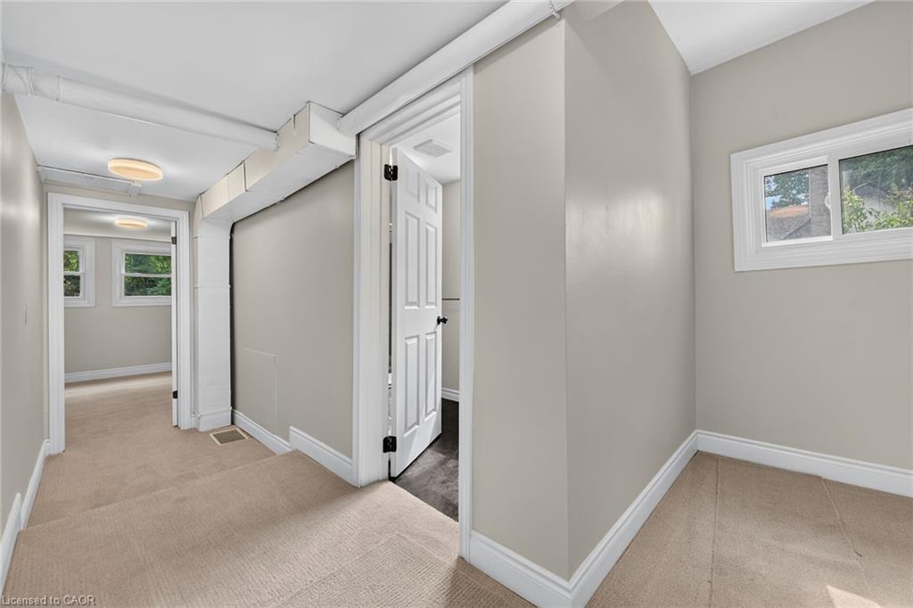 233 North Cayuga Street W Property Photo 26