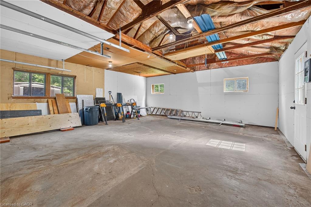 233 North Cayuga Street W Property Photo 34