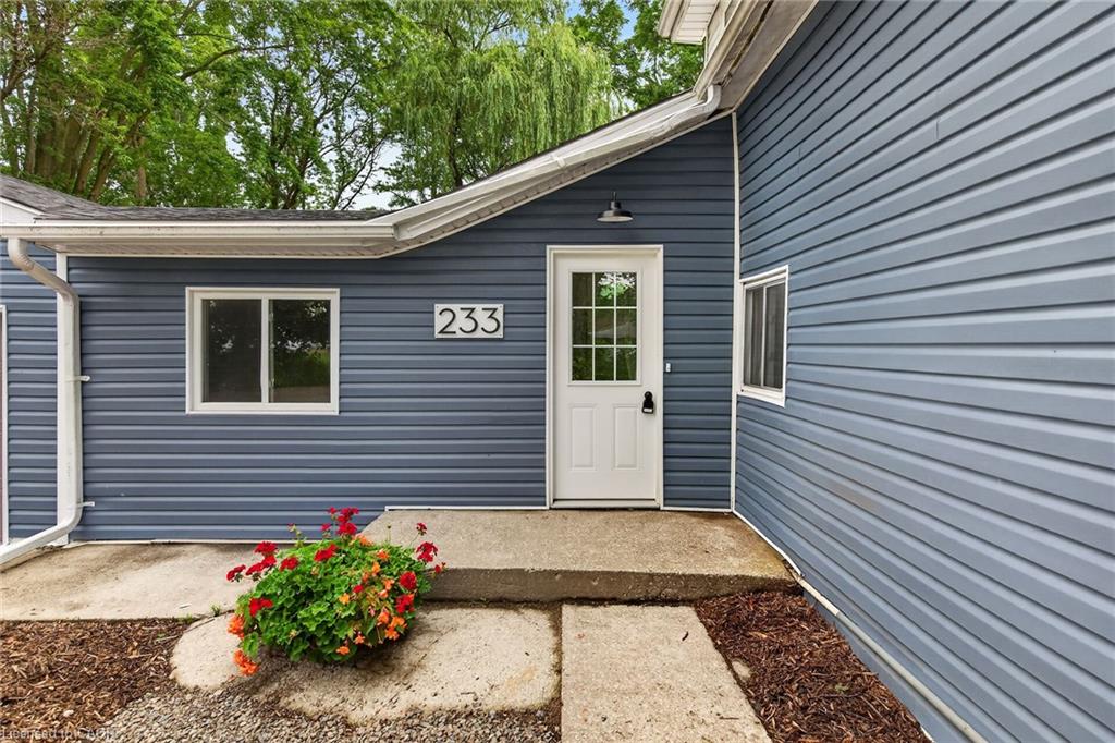 233 North Cayuga Street W Property Photo 36