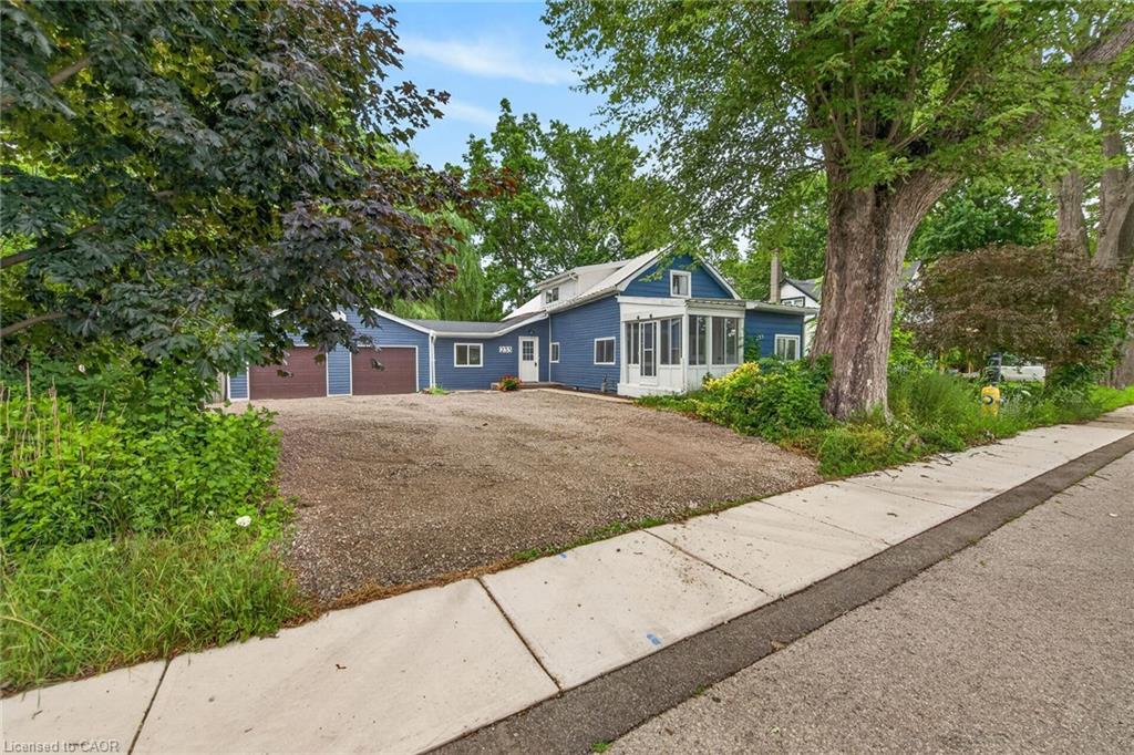 233 North Cayuga Street W Property Photo 43