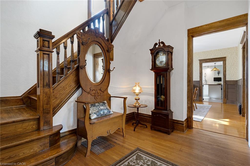630 Lawrence Street Property Photo 7