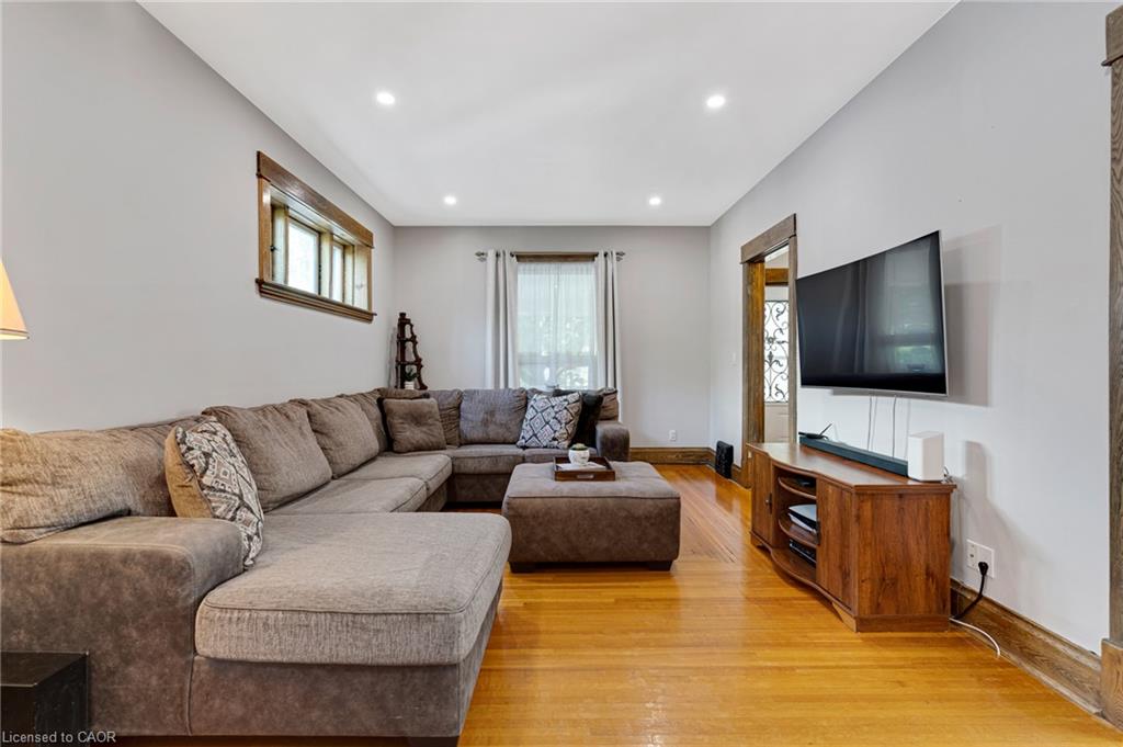 630 Lawrence Street Property Photo 11