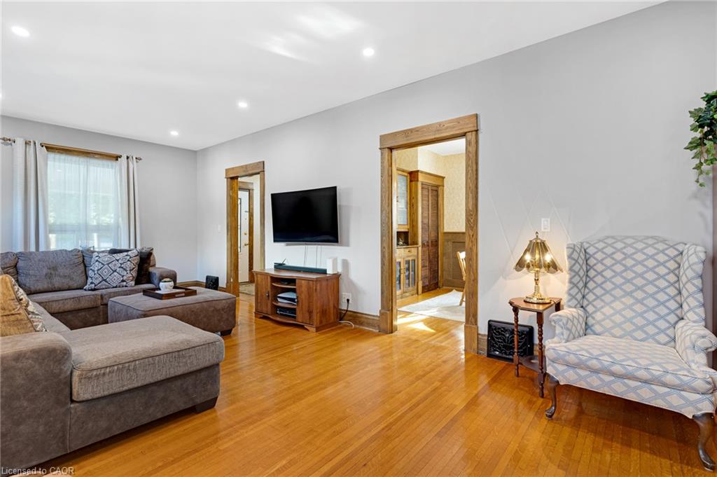 630 Lawrence Street Property Photo 12