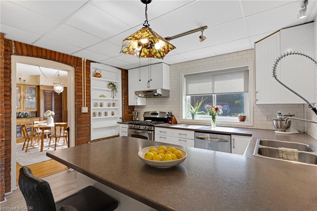 630 Lawrence Street Property Photo 17