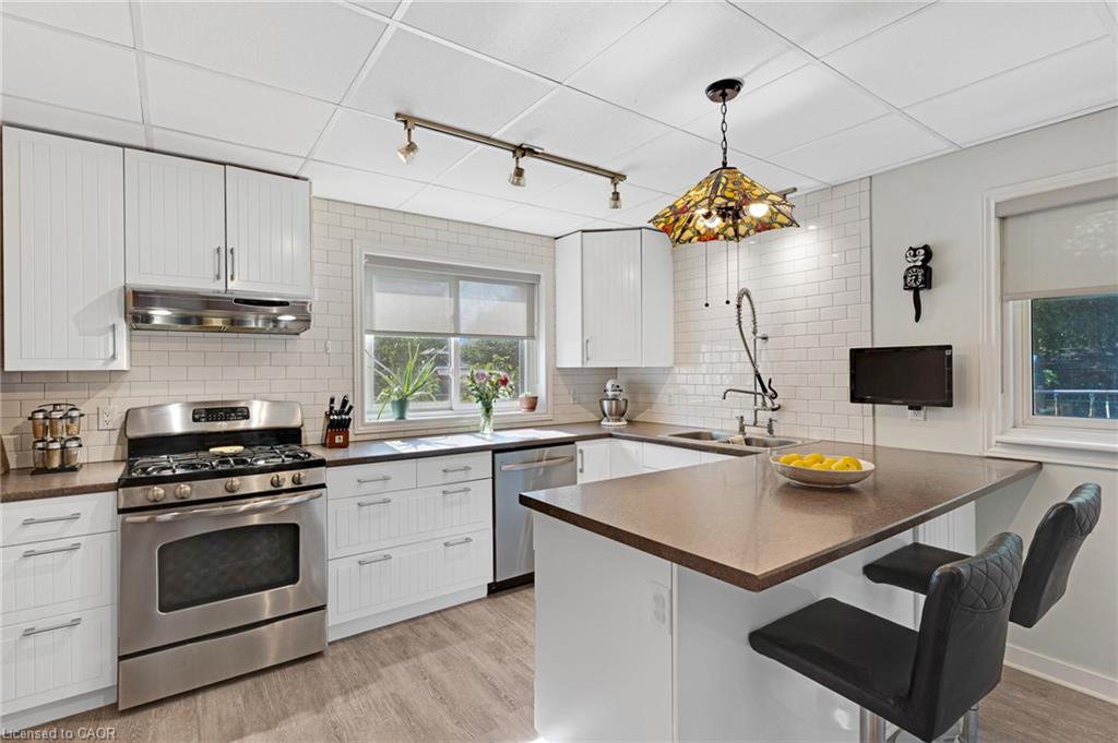 630 Lawrence Street Property Photo 18