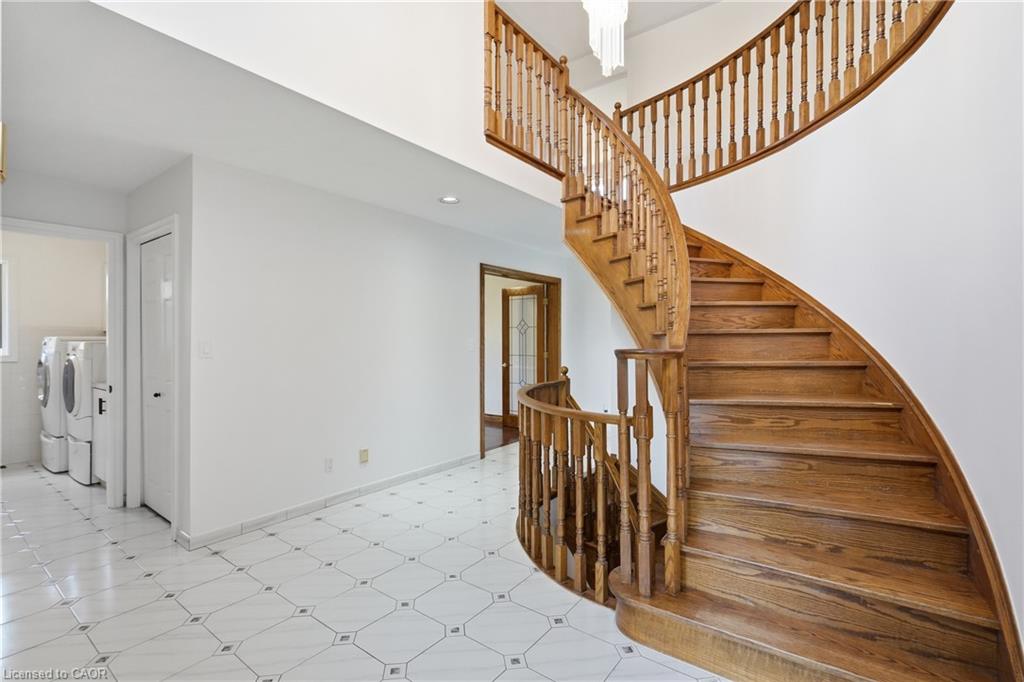 42 Fox Run Property Photo 4