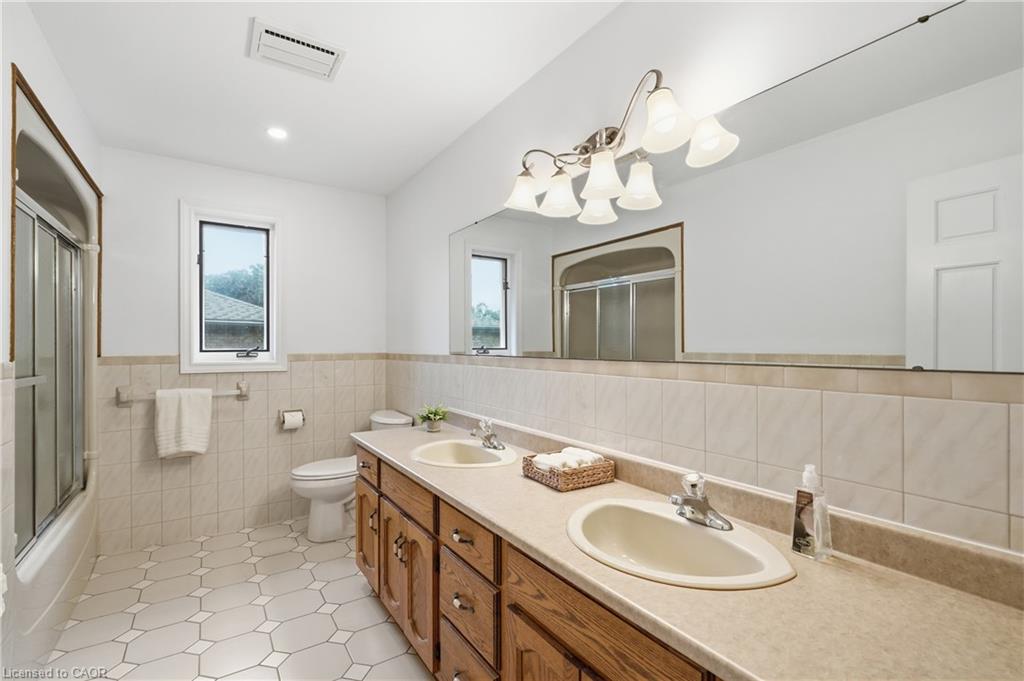 42 Fox Run Property Photo 16