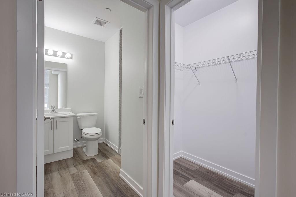 110-450 Dundas Street E Property Photo 10