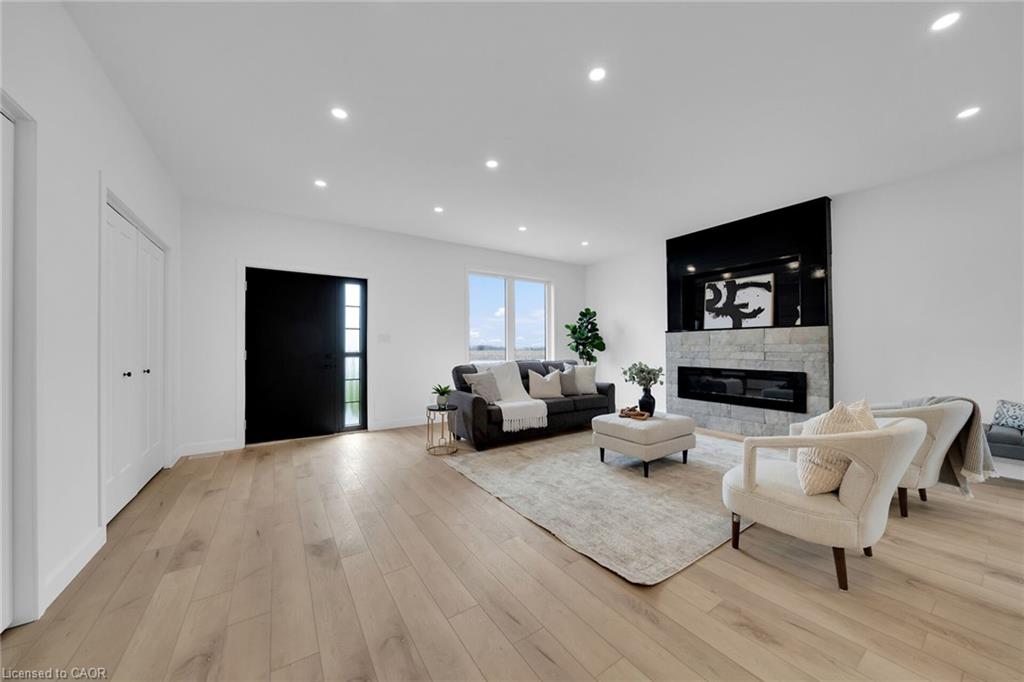 4093 Rainham Road Property Photo 10