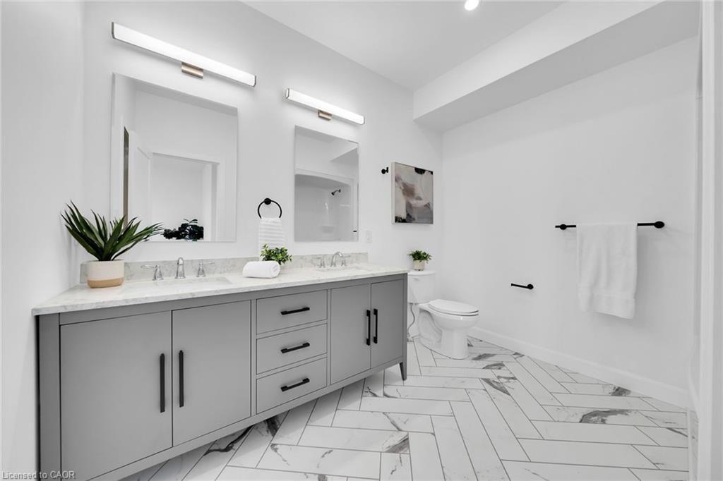 4093 Rainham Road Property Photo 21