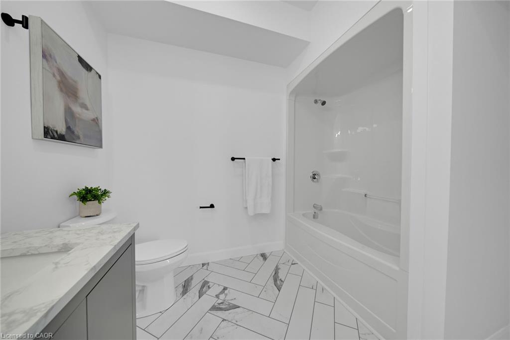 4093 Rainham Road Property Photo 22