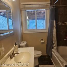 65 Winding Way Property Photo 6