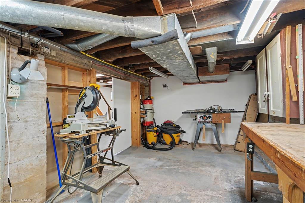 18 Elma Street Property Photo 27