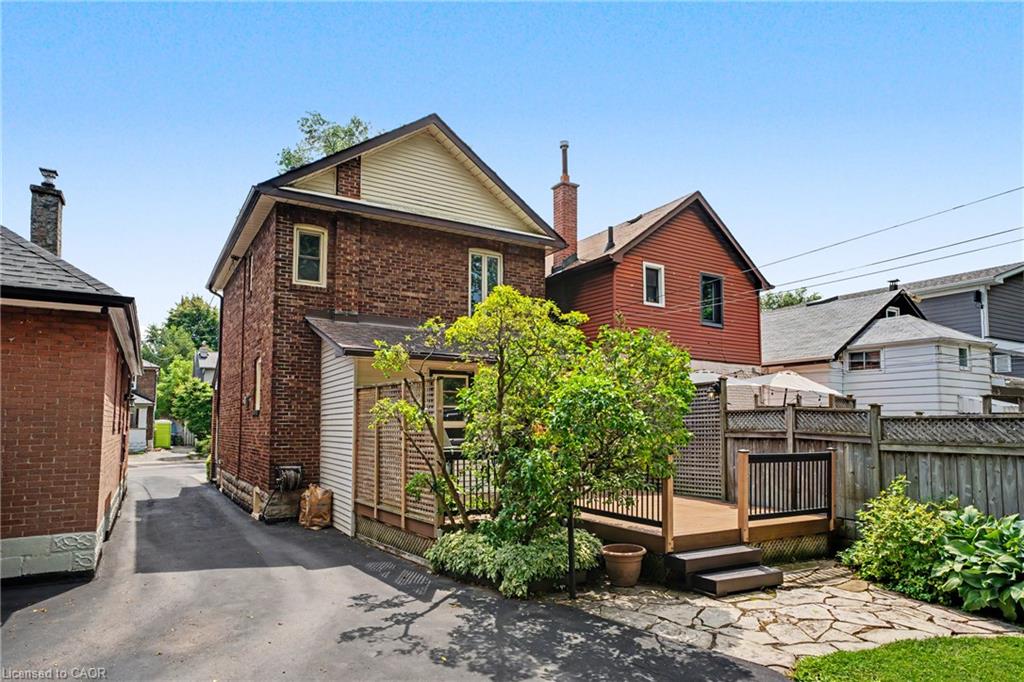 18 Elma Street Property Photo 32