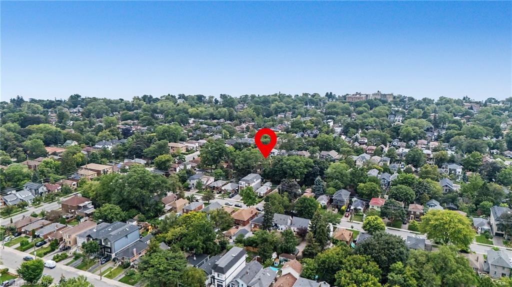 18 Elma Street Property Photo 41