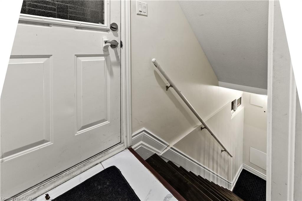 61 Goldfinch Road Property Photo 6
