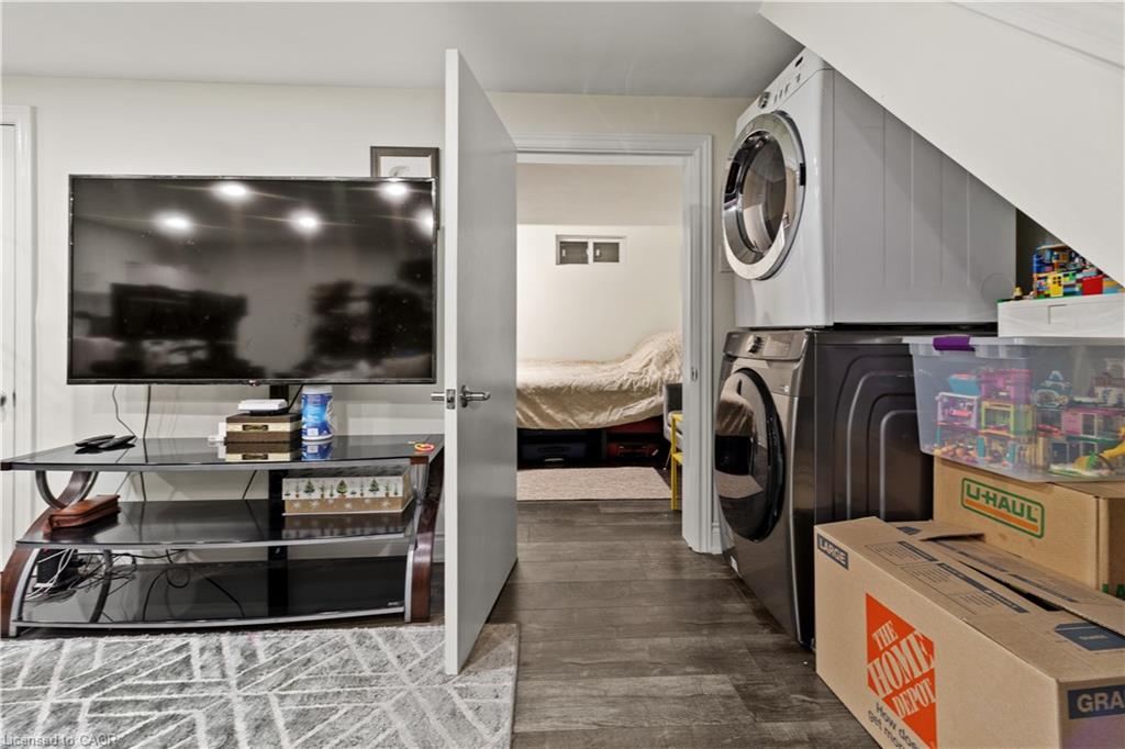 61 Goldfinch Road Property Photo 10