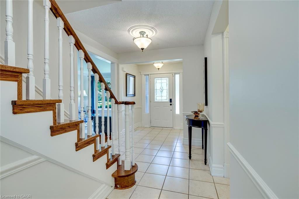 1025 Vanier Drive Property Photo 15
