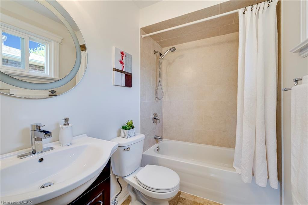 1025 Vanier Drive Property Photo 24
