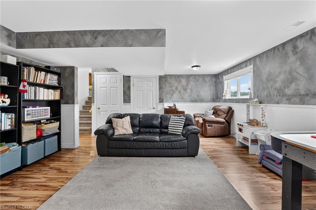 74066 Wellandport Road Property Photo 27