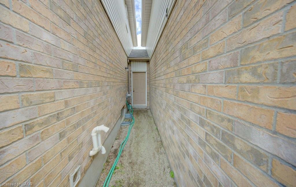 309 Pastern Trail Property Photo 33