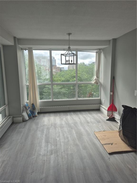 708-150 Charlton Avenue E Property Photo 7