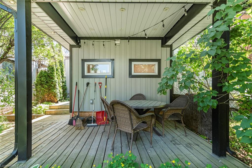 134 Erie Avenue Property Photo 39