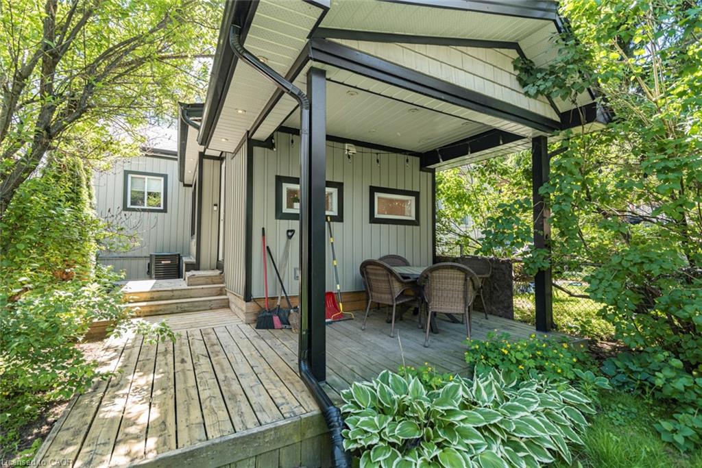 134 Erie Avenue Property Photo 40