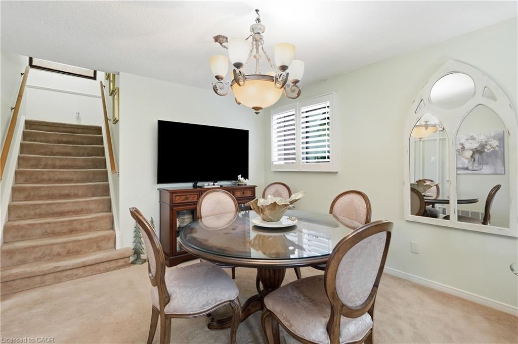 283 Parkway Drive W Property Photo 16