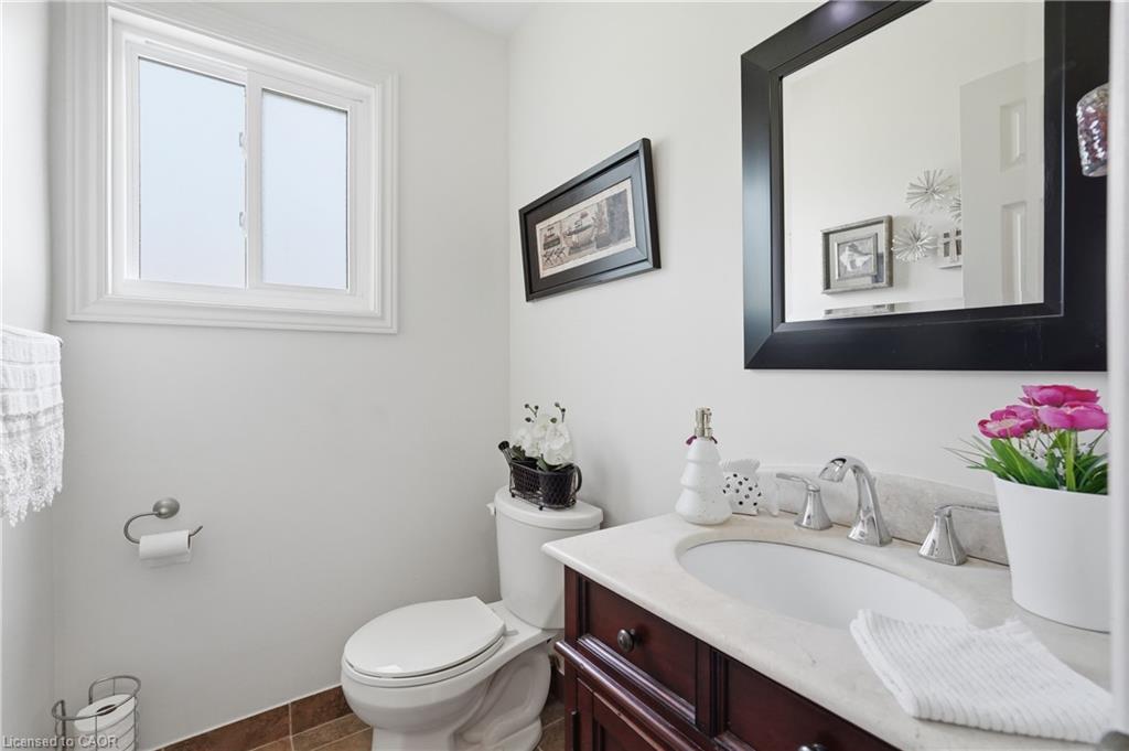 283 Parkway Drive W Property Photo 33