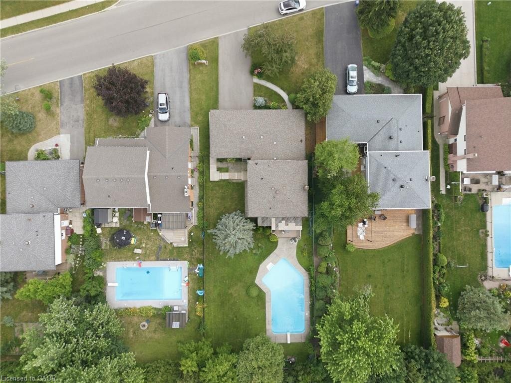 283 Parkway Drive W Property Photo 45