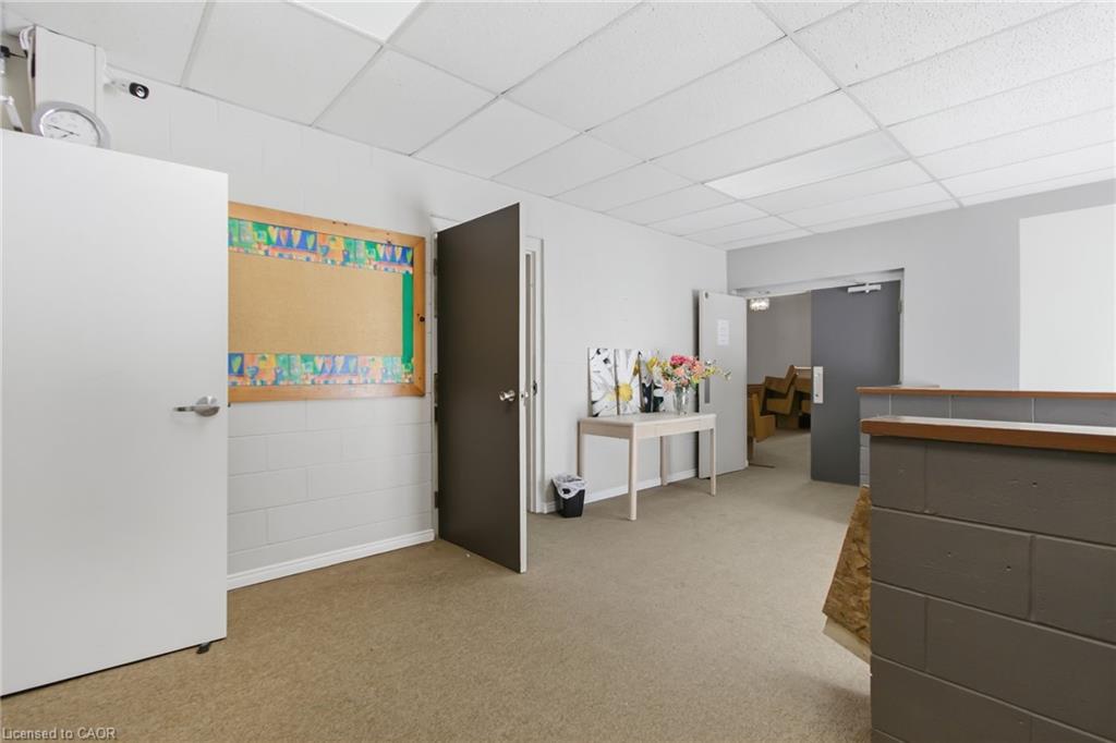 211 Birmingham Street W Property Photo 7