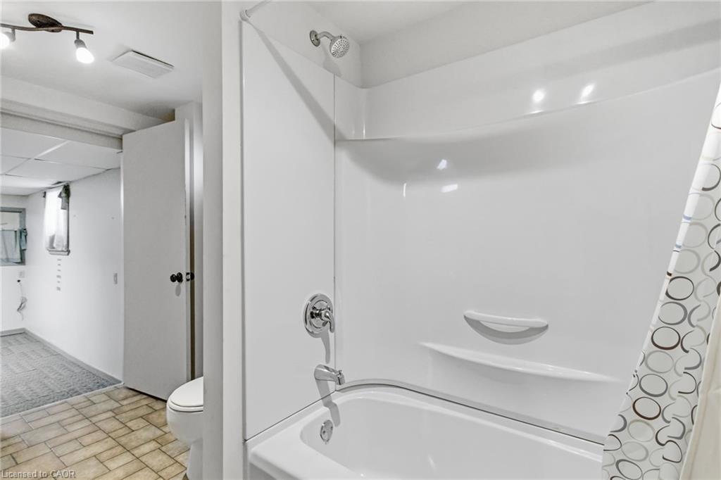 211 Birmingham Street W Property Photo 20