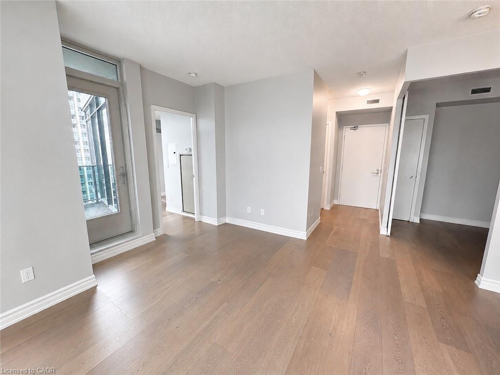 2411-215 Fort York Boulevard Property Photo 7