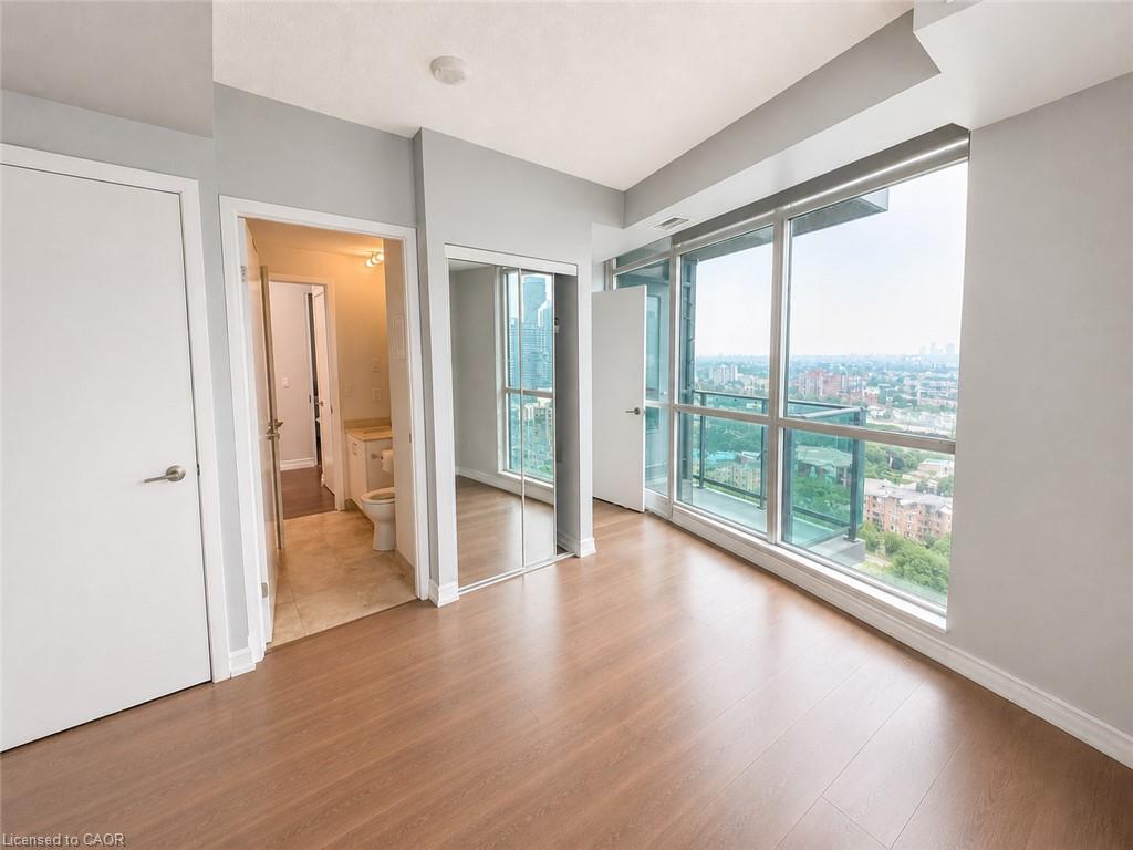 2411-215 Fort York Boulevard Property Photo 9