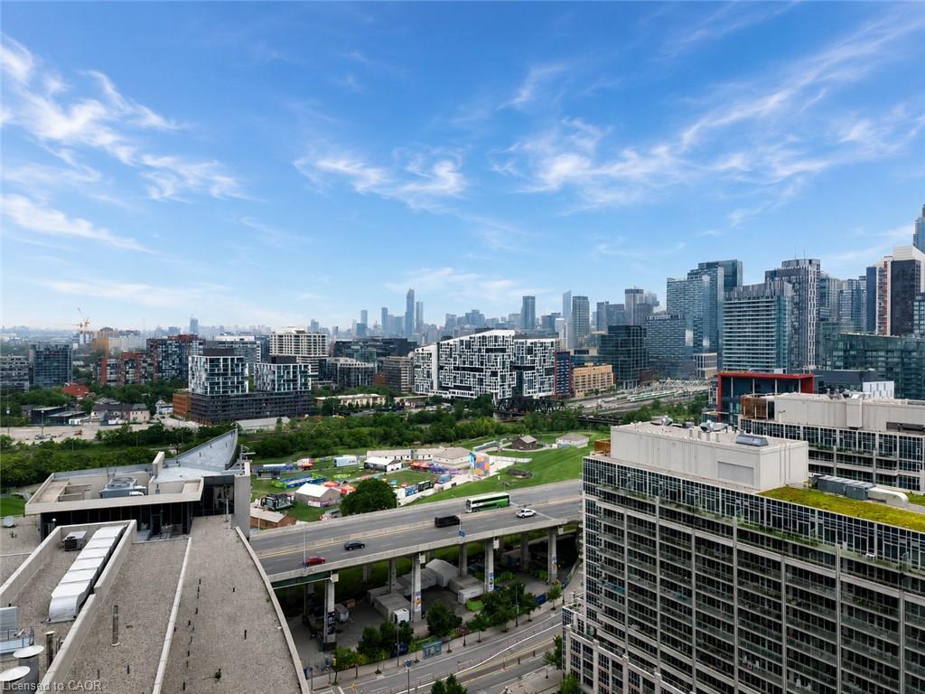 2411-215 Fort York Boulevard Property Photo 15