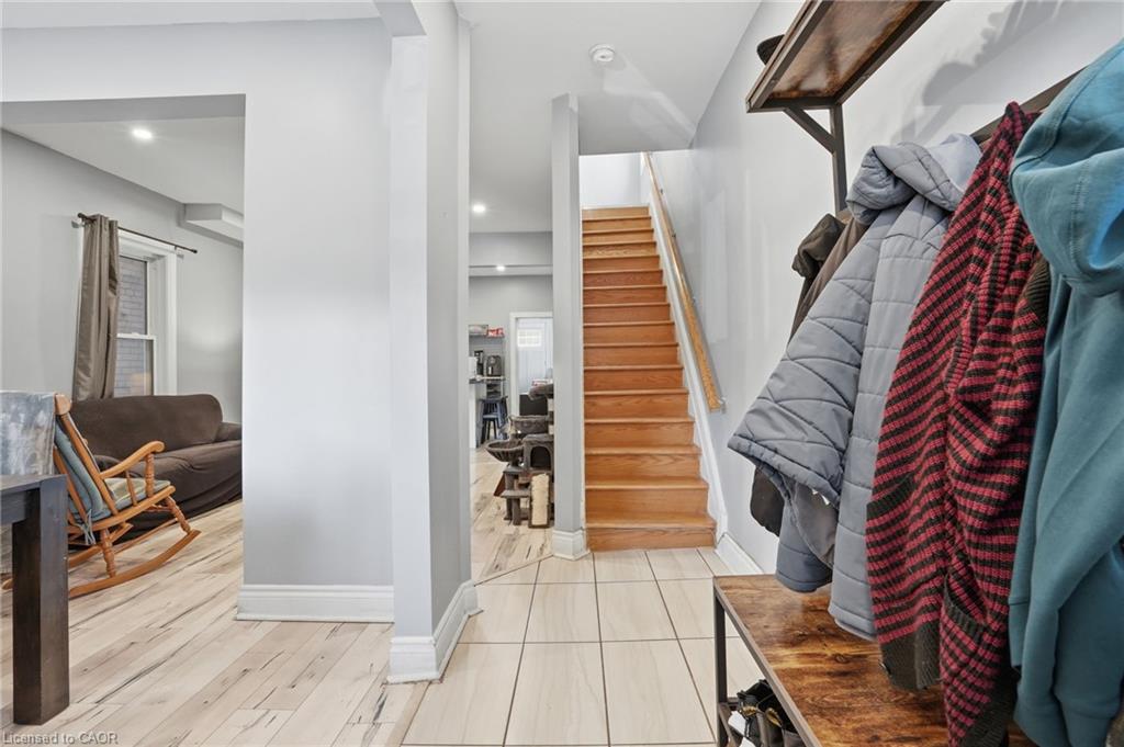 75 Niagara Street Property Photo 3