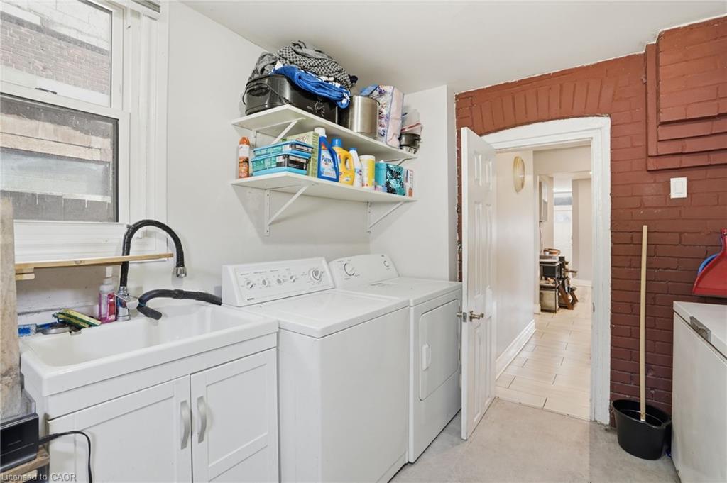 75 Niagara Street Property Photo 16