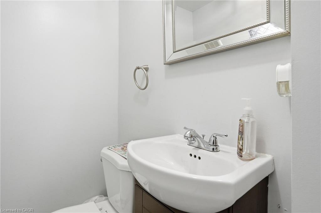 75 Niagara Street Property Photo 17
