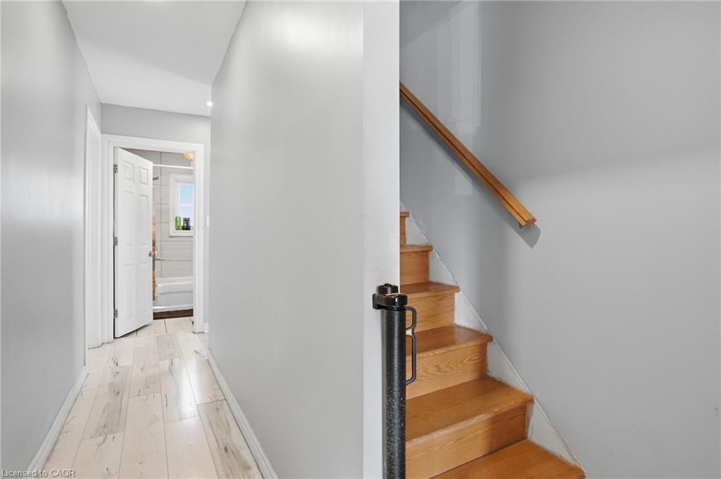 75 Niagara Street Property Photo 20
