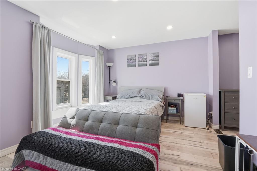 75 Niagara Street Property Photo 26