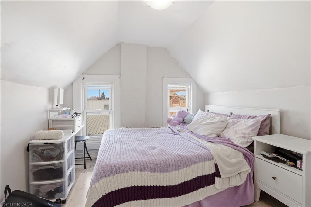 75 Niagara Street Property Photo 32