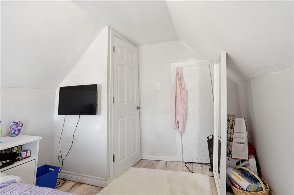 75 Niagara Street Property Photo 33
