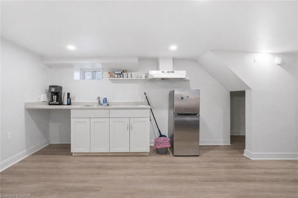 75 Niagara Street Property Photo 42