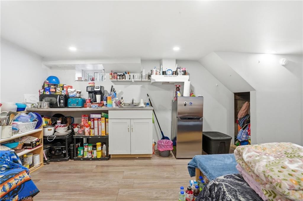75 Niagara Street Property Photo 43