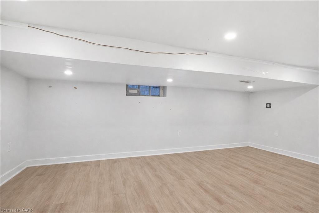 75 Niagara Street Property Photo 44