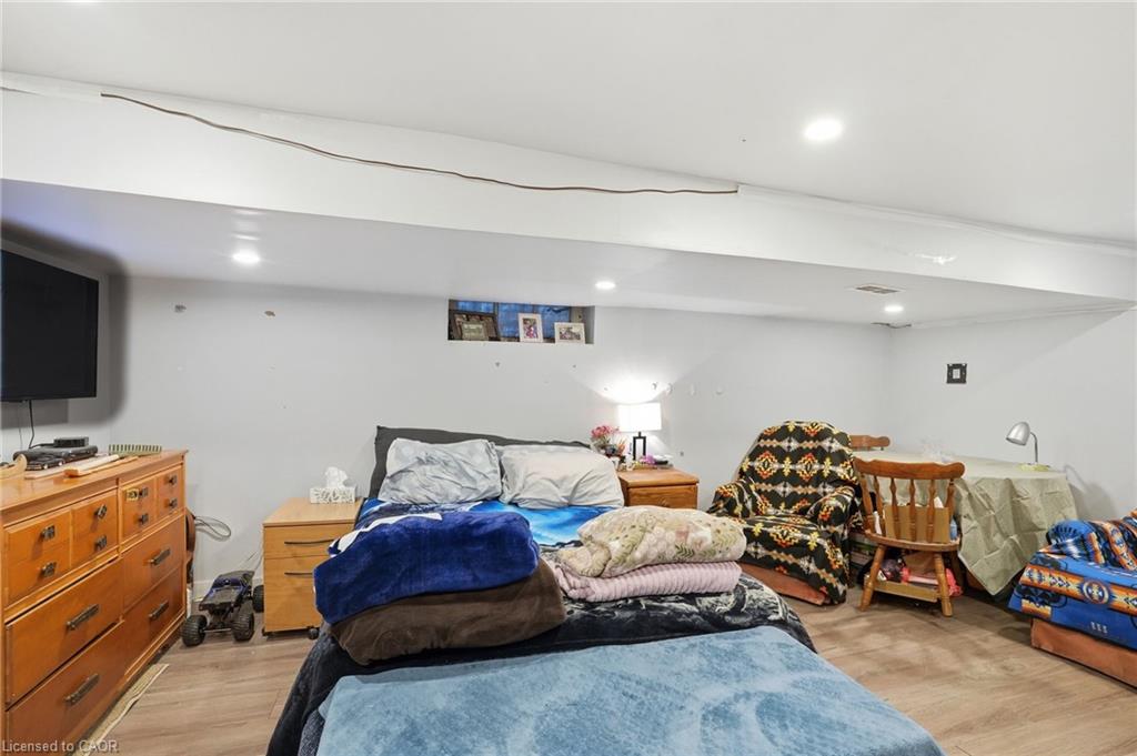 75 Niagara Street Property Photo 45