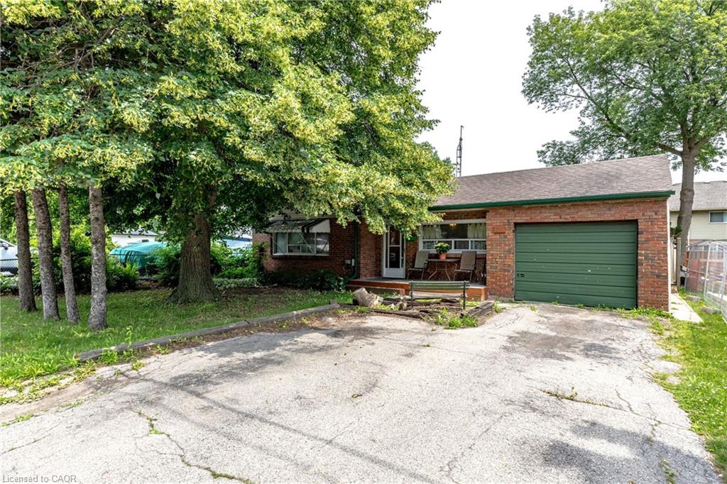 76 Teal Avenue Property Photo 2