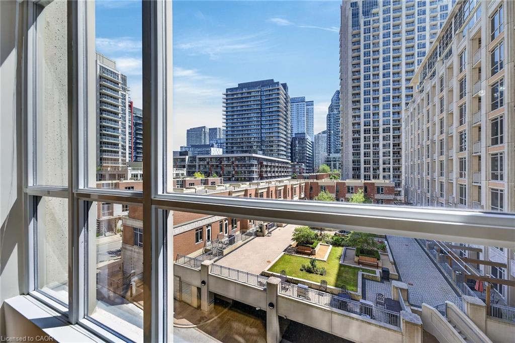 509-628 Fleet Street Property Photo 4