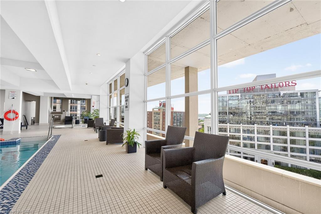509-628 Fleet Street Property Photo 34